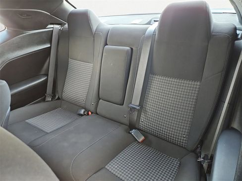 Used 2022 Dodge Challenger R/T w/ Blacktop Package image 9