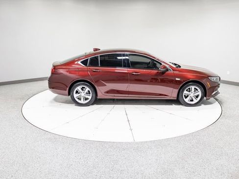 Used 2020 Buick Regal Preferred image 28