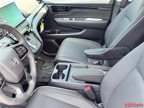 Used 2026 Honda Odyssey Elite image 21