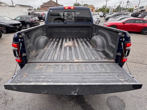 Used 2024 RAM 2500 Big Horn w/ Night Edition AWD/4WD image 7