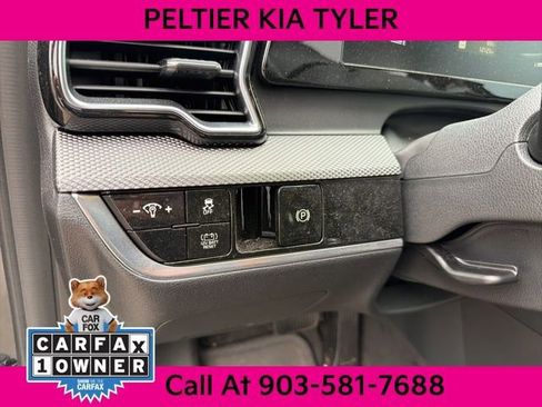 Certified 2025 Kia Sportage LX image 16