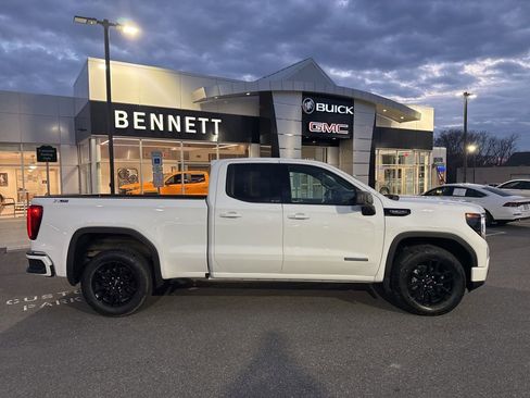 Used 2023 GMC Sierra 1500 Elevation w/ X31 Off-Road Package image 4