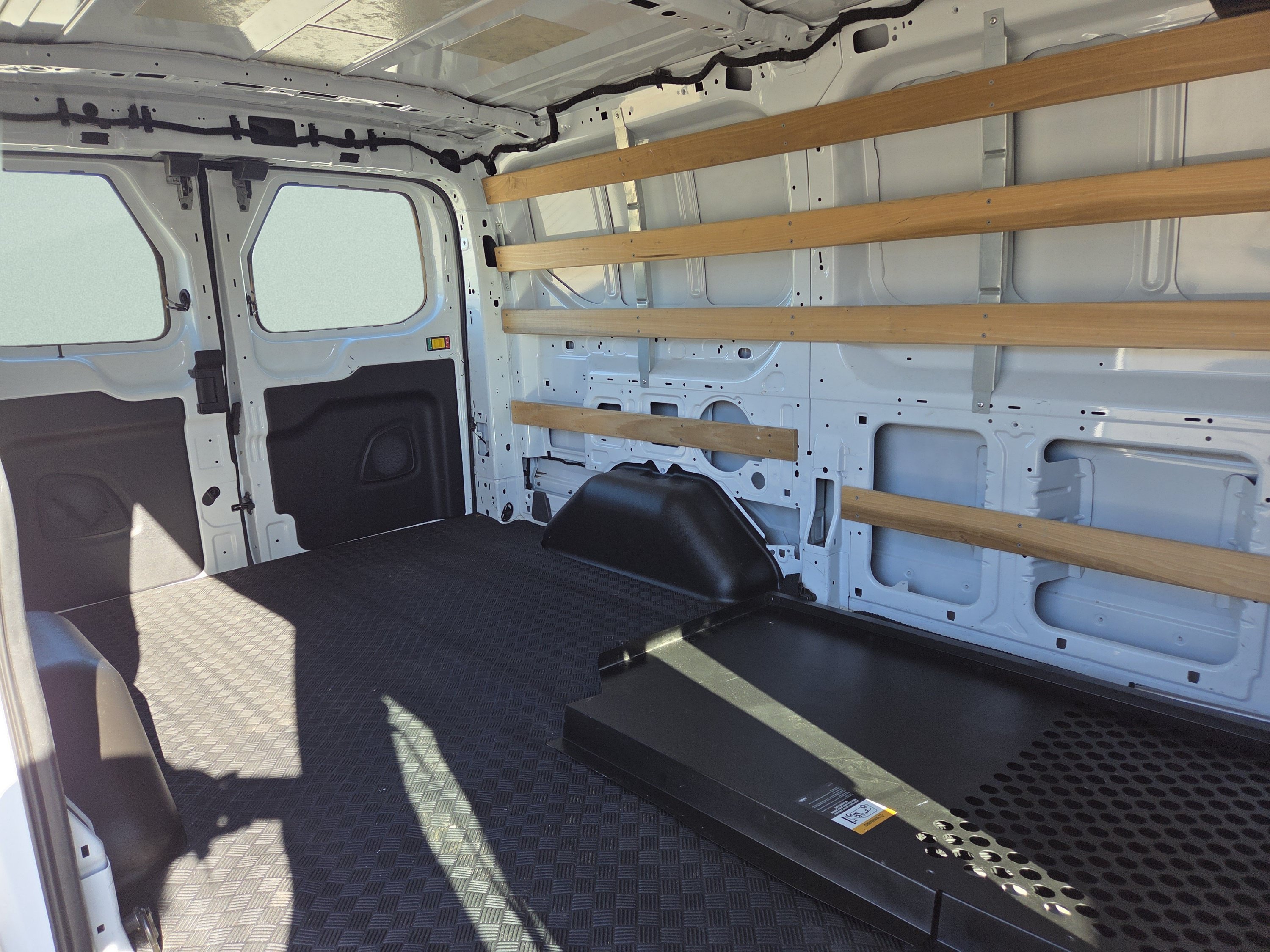 Used 2023 Ford Transit 250 Low Roof w/ Exterior Upgrade Package RWD image 5