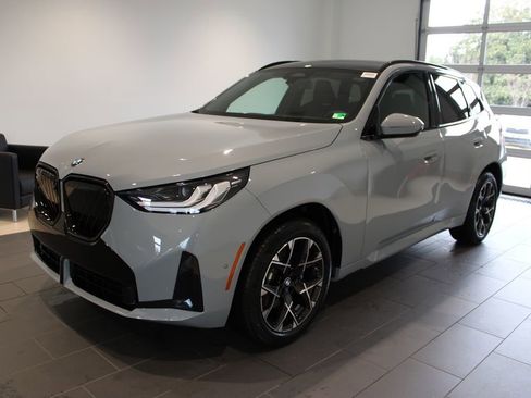 New 2026 BMW X3 xDrive30 w/ Premium Package AWD/4WD image 11