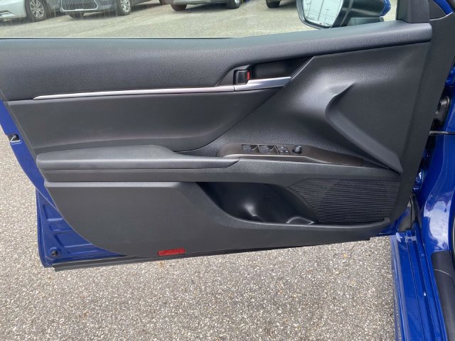 Used 2024 Toyota Camry SE AWD/4WD image 14
