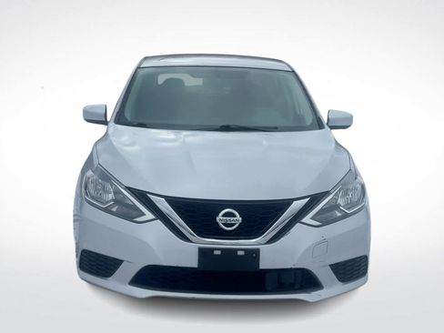Used 2019 Nissan Sentra S w/ Appearance Package image 4