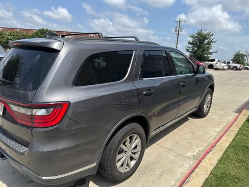 Used 2018 Dodge Durango SXT w/ Quick Order Package 2BB AWD/4WD image 4
