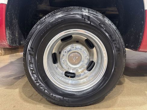 Used 2014 Ford F350 King Ranch w/ King Ranch w/Chrome Package image 32