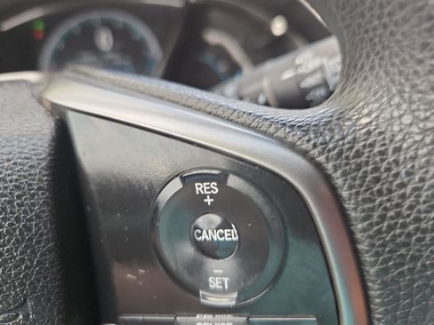 Used 2018 Honda Civic EX image 28