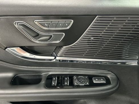 Used 2022 Lincoln Corsair AWD w/ Equipment Group 101A image 11