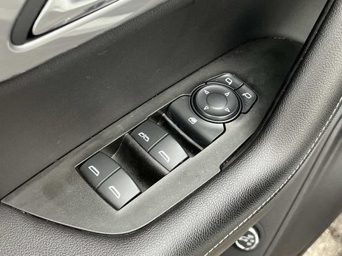 Used 2023 Chevrolet Blazer LT w/ Convenience Package FWD image 13