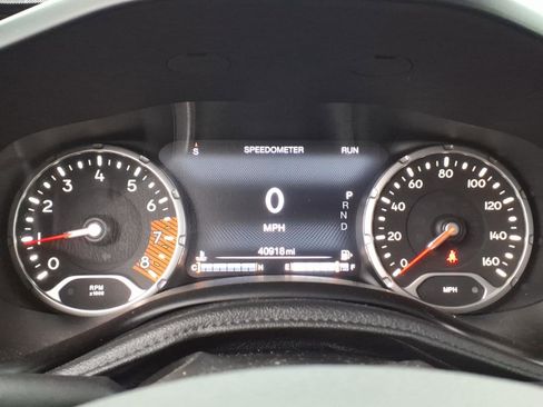 Certified 2020 Jeep Renegade Altitude image 25