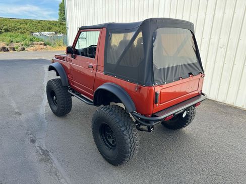 Used 1988 Suzuki Samurai 4WD Soft Top image 3