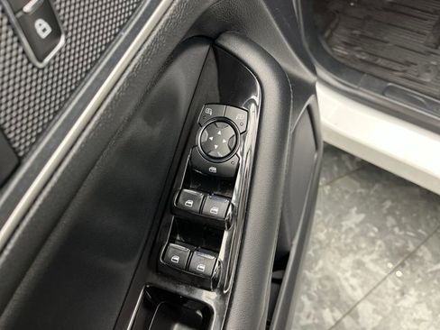 Used 2020 Ford Edge SEL w/ Convenience Package image 10