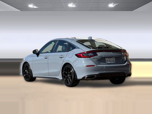 Certified 2024 Honda Civic Sport Touring image 3