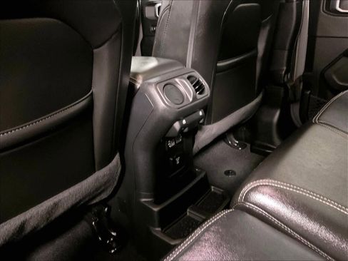 Used 2023 Jeep Wrangler Sahara w/ Cold Weather Group image 27