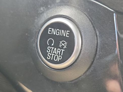 Used 2019 Ford Escape Titanium FWD image 18