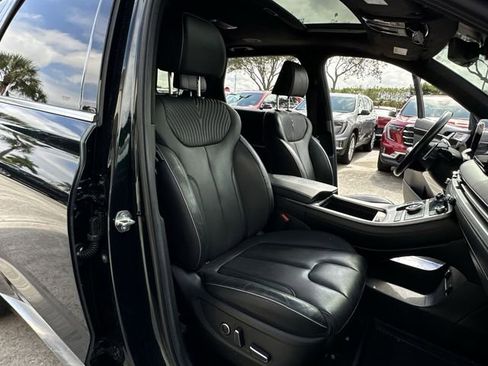 Used 2024 Hyundai Palisade Calligraphy image 28