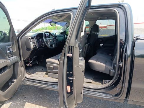 Used 2018 Chevrolet Silverado 1500 LT AWD/4WD image 9