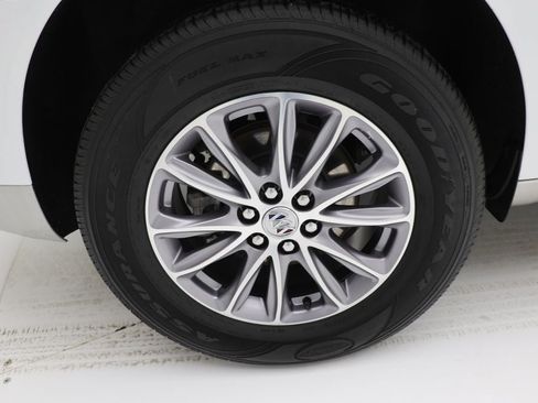 Used 2023 Buick Enclave Essence AWD/4WD image 10