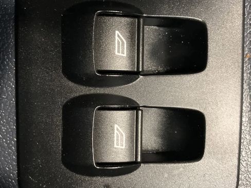 Used 2013 Ford Transit Connect XLT image 15