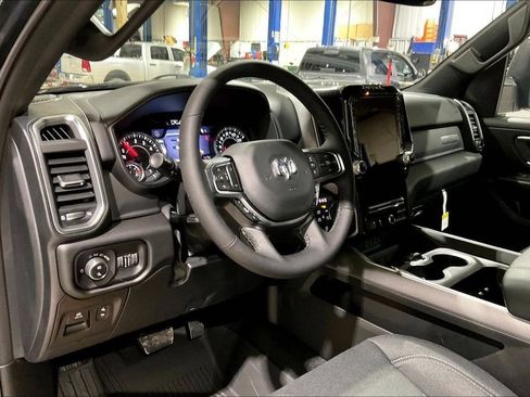 New 2026 RAM 1500 Big Horn AWD/4WD image 6
