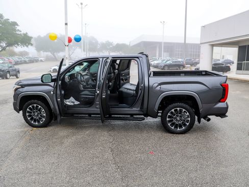 Used 2025 Toyota Tundra Limited w/ Power Package AWD/4WD image 12