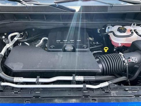 Used 2025 Chevrolet Silverado 1500 Custom AWD/4WD image 30