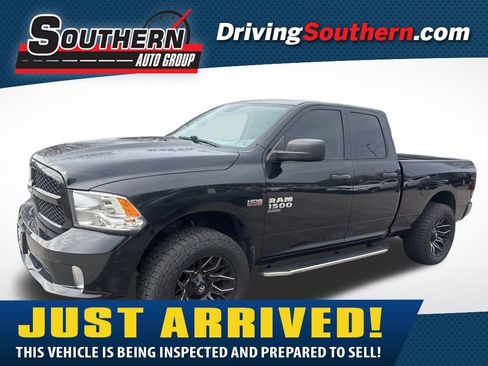 Used 2019 RAM 1500 Express image 1