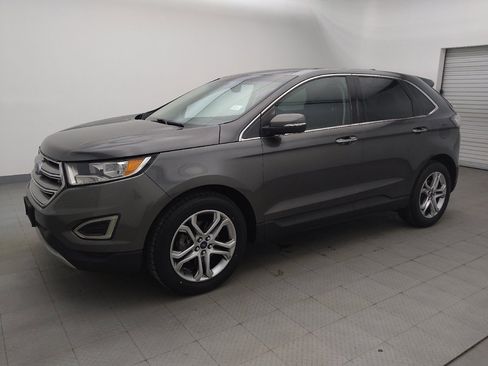 Used 2015 Ford Edge Titanium image 2