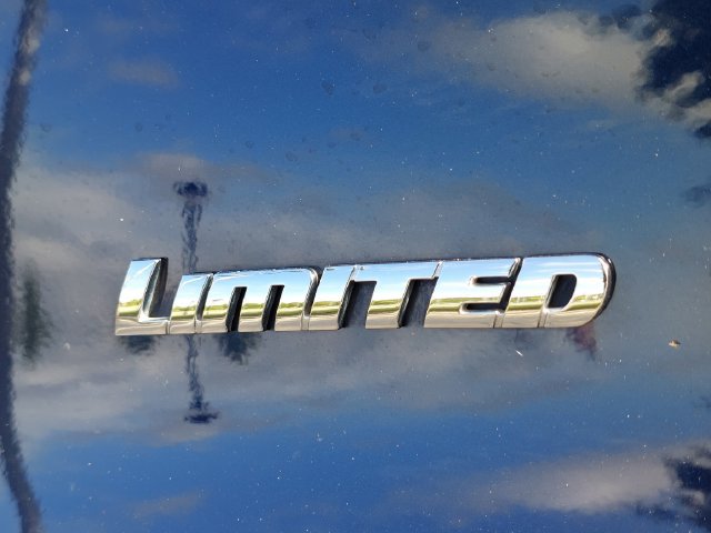 Used 2020 Toyota 4Runner Limited AWD/4WD image 40