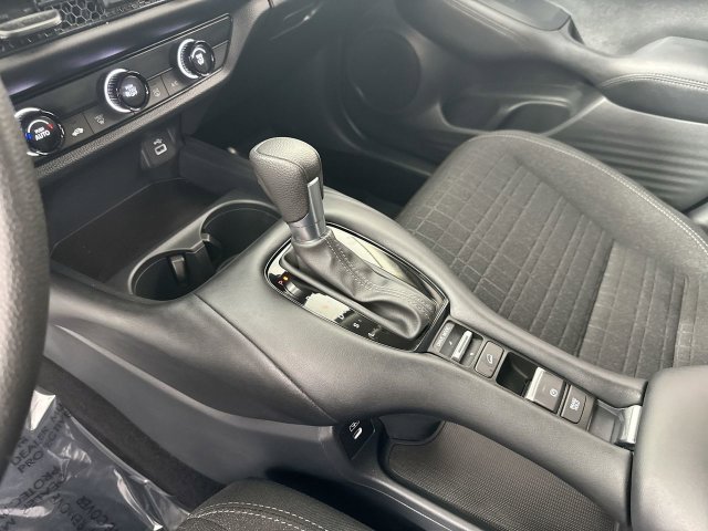 Used 2025 Honda HR-V LX image 18