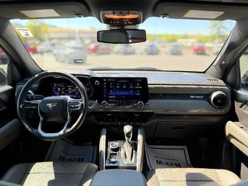 Used 2023 Chevrolet Colorado ZR2 w/ ZR2 Convenience Package III AWD/4WD image 5