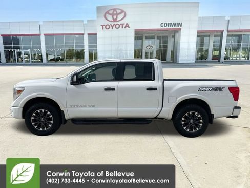 Used 2018 Nissan Titan PRO-4X w/ Pro-4x Convenience Package AWD/4WD image 2