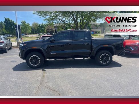 Used 2026 GMC Canyon AT4 w/ Technology Plus Package AWD/4WD image 8