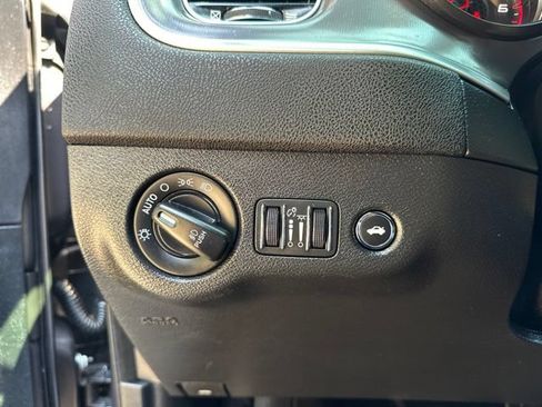 Used 2020 Dodge Charger GT RWD image 31