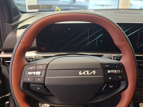 New 2026 Kia Sportage SX AWD/4WD image 17