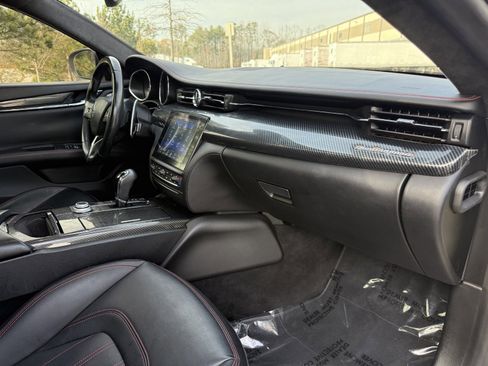 Used 2017 Maserati Quattroporte S GranLusso Q4 image 25