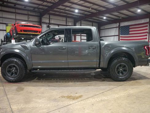 Used 2018 Ford F150 Raptor w/ Equipment Group 802A Luxury AWD/4WD image 4