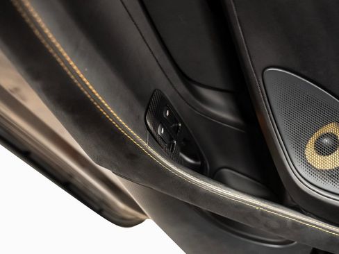 Used 2018 McLaren 570S Spider image 55