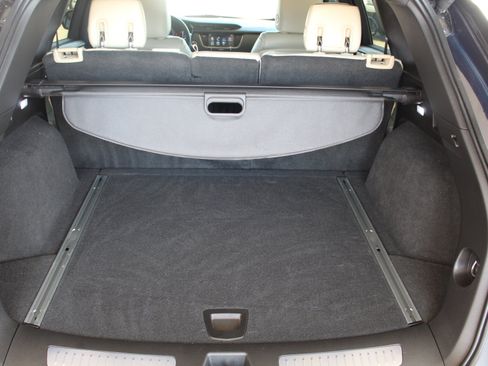 Used 2017 Cadillac XT5 Luxury w/ Driver Awareness Package image 20