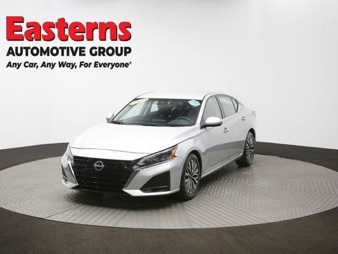 Used 2023 Nissan Altima 2.5 SV image 54