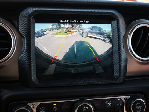 Used 2019 Jeep Wrangler Unlimited Rubicon image 25