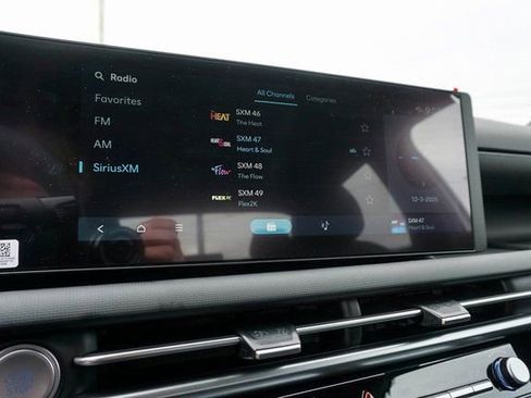 New 2026 Hyundai Santa Cruz SEL FWD image 16