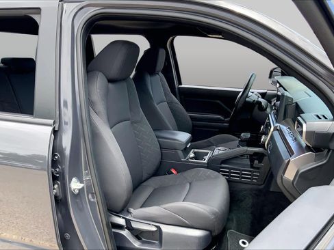 Used 2024 Toyota Tacoma SR5 RWD image 9