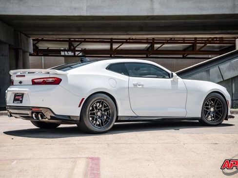 Used 2018 Chevrolet Camaro ZL1 RWD image 59