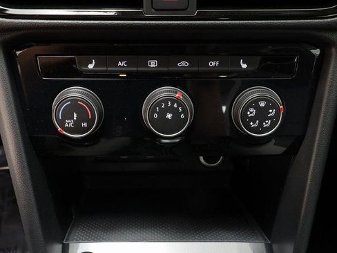 New 2025 Volkswagen Taos S image 11