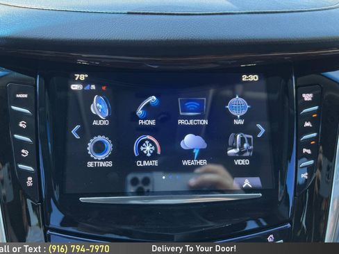 Used 2017 Cadillac Escalade ESV Premium Luxury AWD/4WD image 32