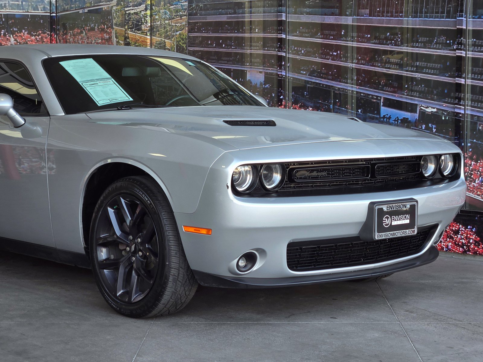 Used 2019 Dodge Challenger SXT w/ Blacktop Package RWD image 2