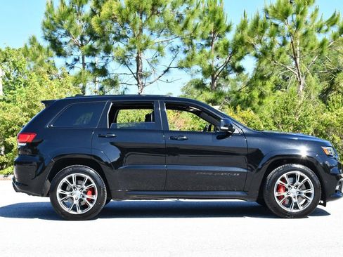 Used 2018 Jeep Grand Cherokee SRT AWD/4WD image 31